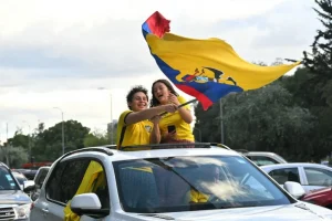 AFP__20260625__B8CX49W__v1__MidRes__EcuadorFblWc2026Fans-1024x683 (1)